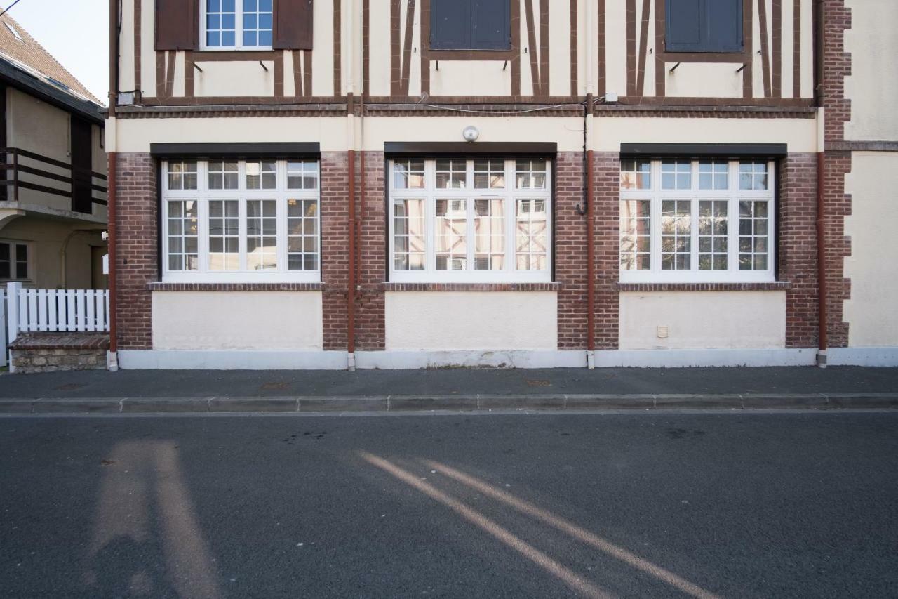 Elegant Appartement En Plein Coeur De Cabourg - Les Locations De Proust Exteriér fotografie